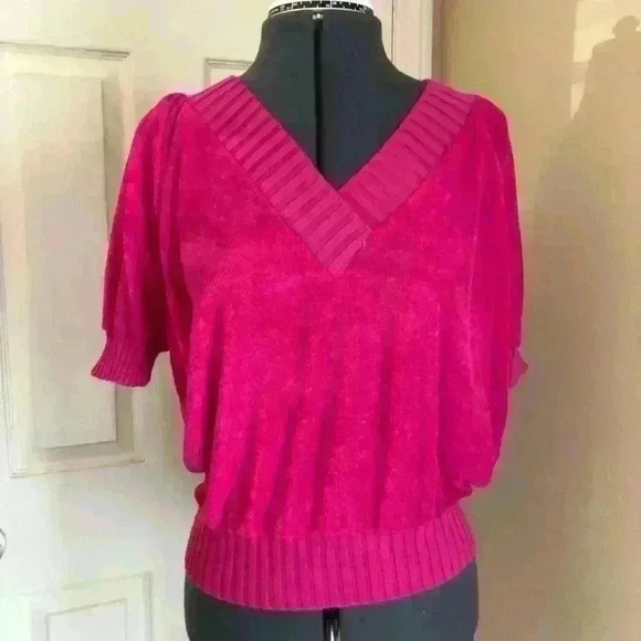 Vtg fuschia deep pink Niky Lu Terry cloth v neck roller skater inspired top blou - Picture 1 of 5